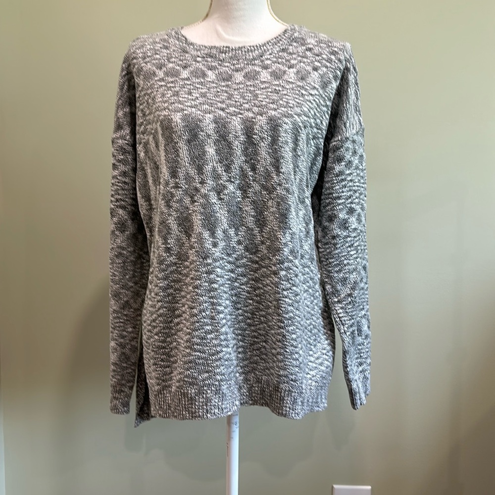 Gray sweater with side slits